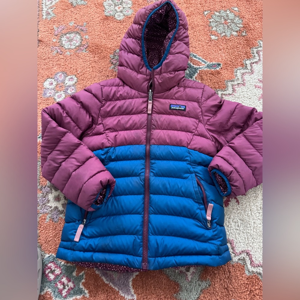 Patagonia reversible down sweater Sm 7/8